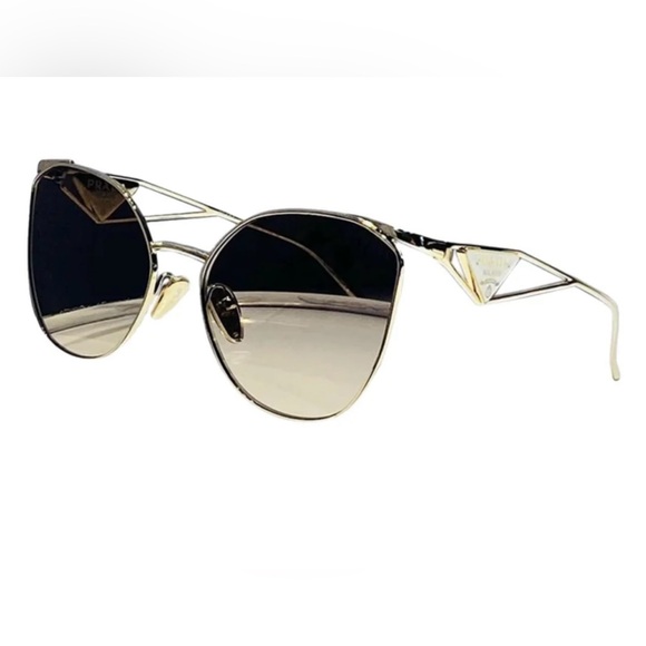 Beautiful Prada Oversized Sunglasses. Vacation Staple. Be the envy on the beach - Picture 1 of 8
